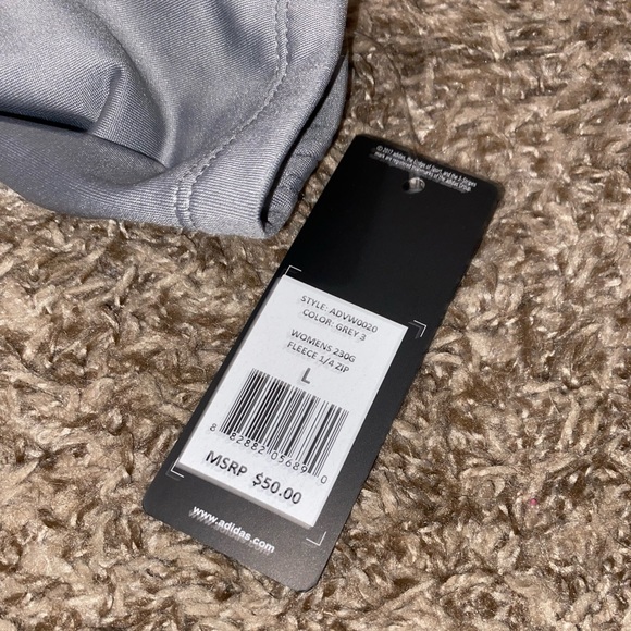 Women’s Addidias jacket Size m - Picture 2 of 2